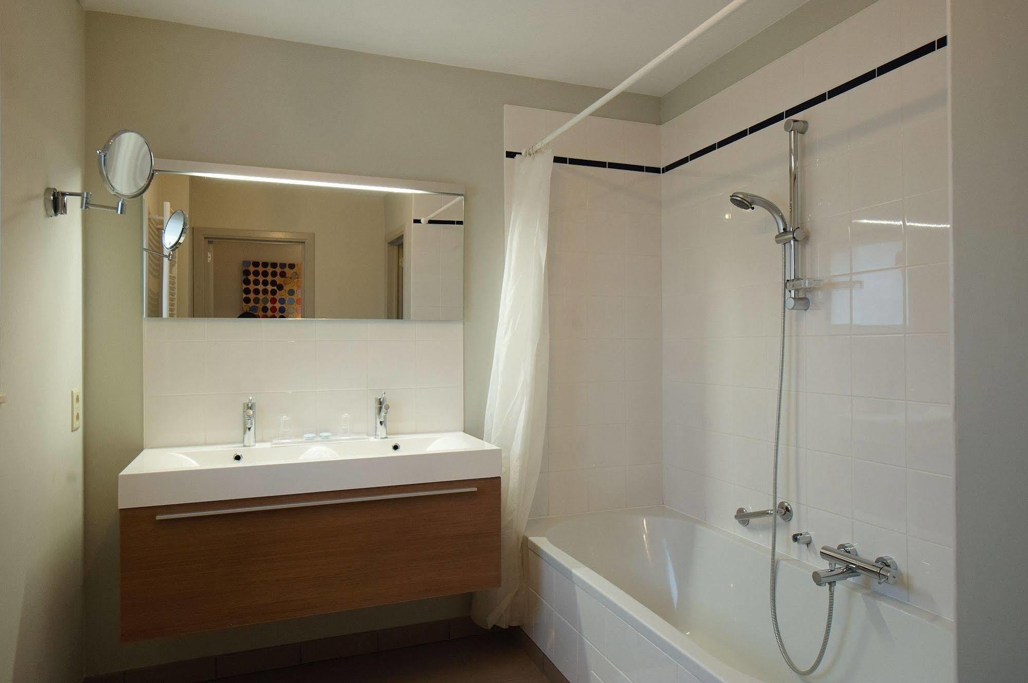 Hotel Beau Sejour Villers-sur-Lesse Exterior foto